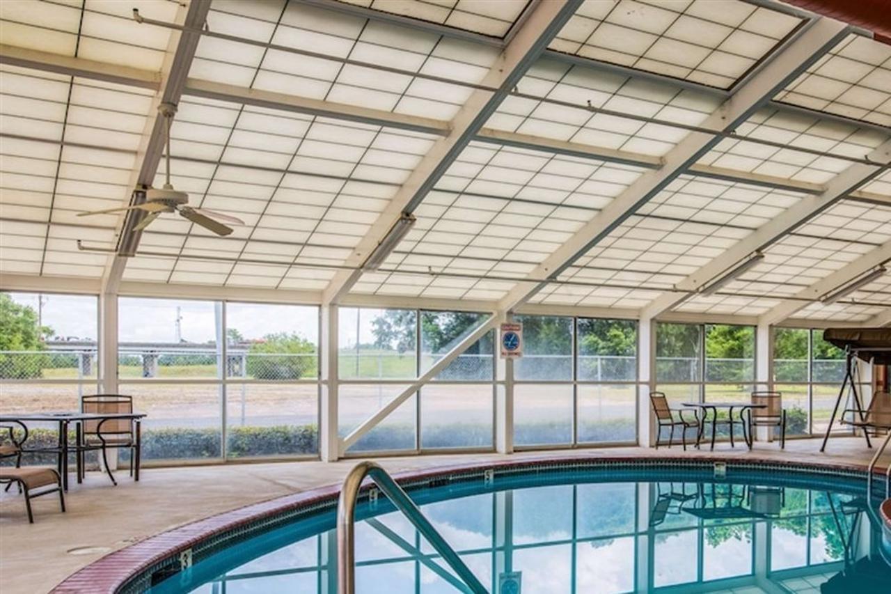 Quality Suites Lake Charles Downtown Eksteriør bilde