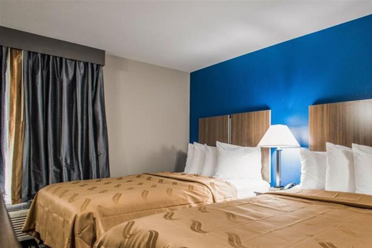 Quality Suites Lake Charles Downtown Eksteriør bilde