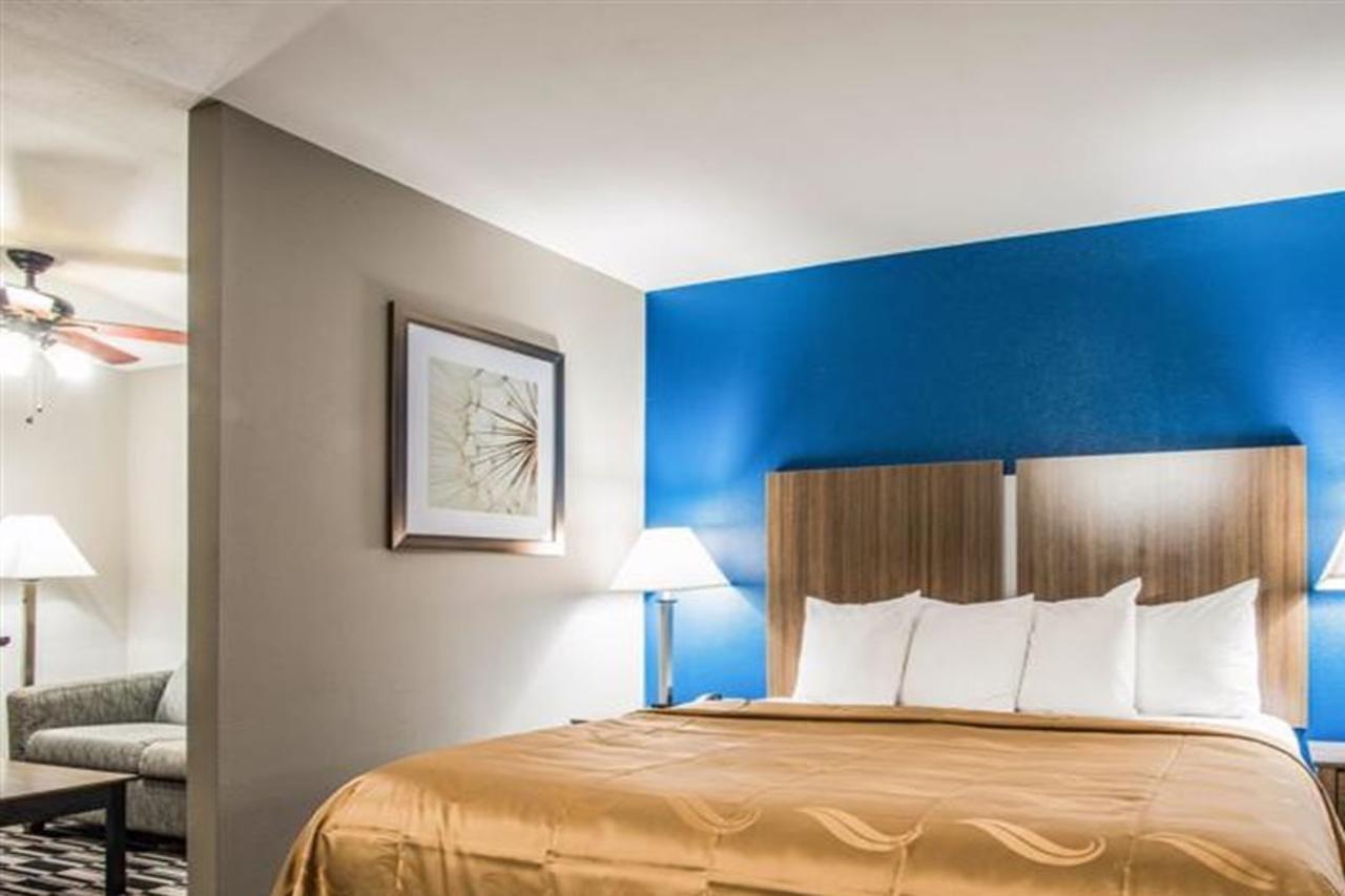 Quality Suites Lake Charles Downtown Eksteriør bilde
